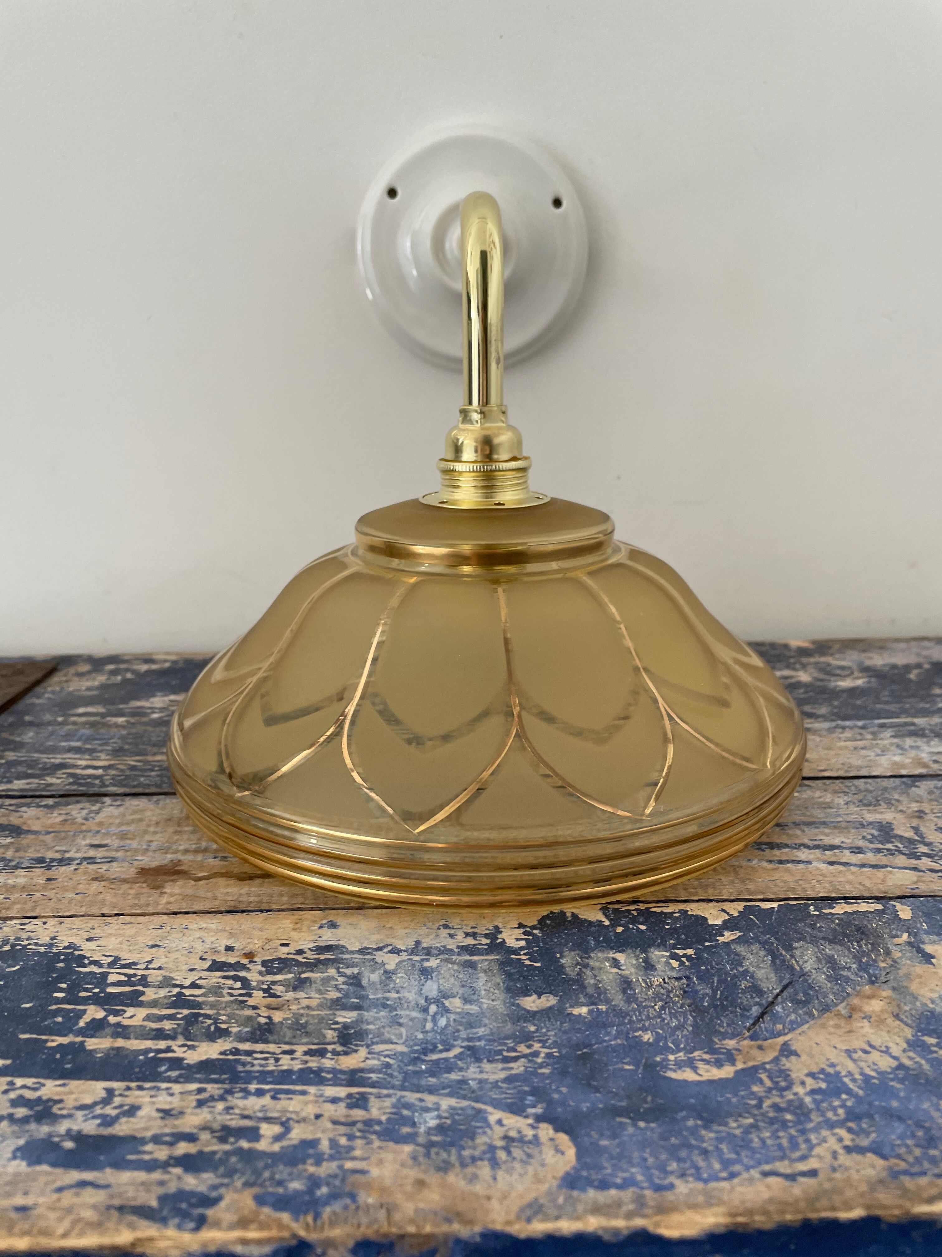 Vintage Art Deco wall lamp