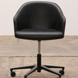 Vitra softshell office chair design by Ronan & Erwan Bouroullec.