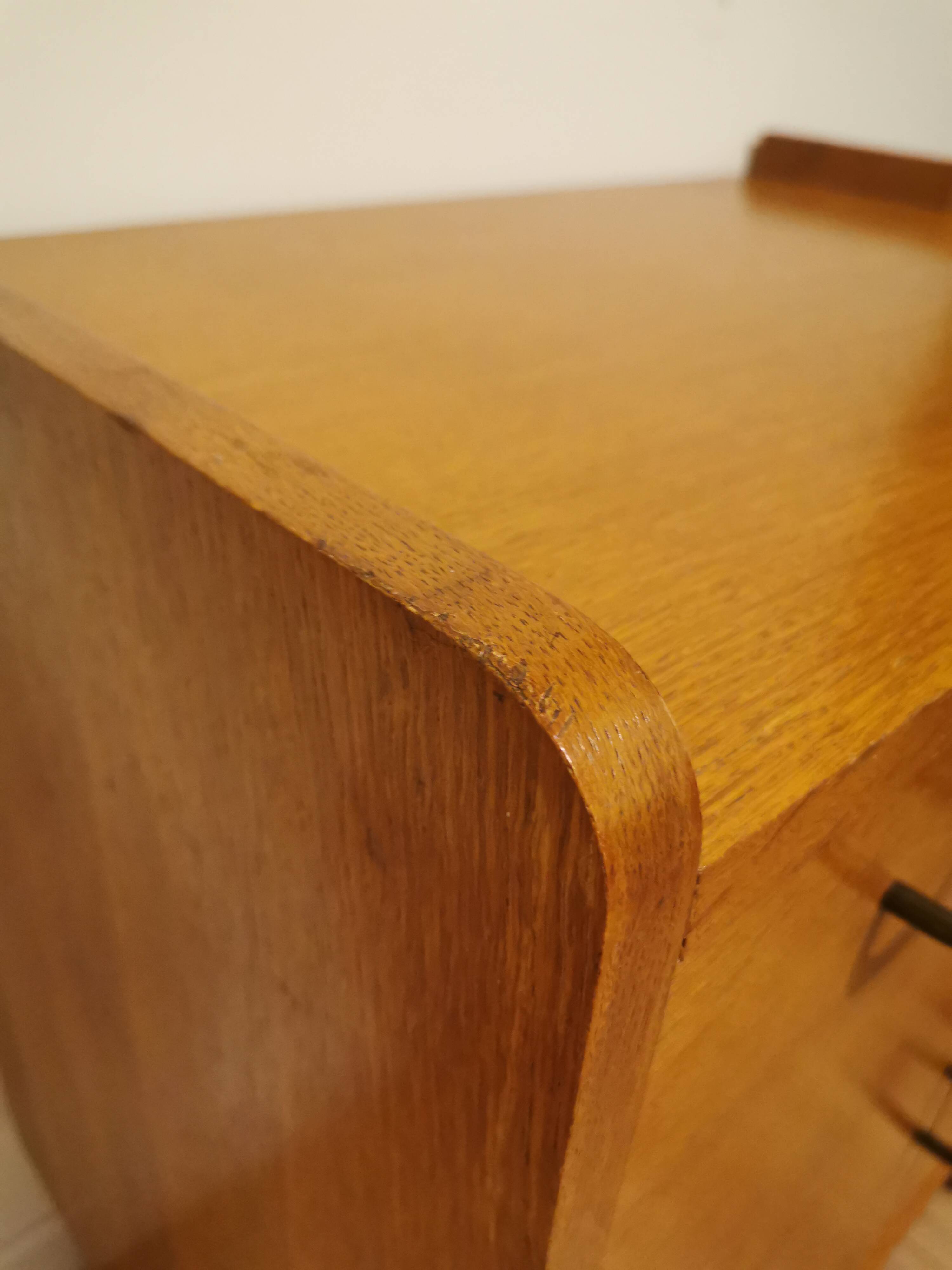 Meuble de rangement des années 50 en chêne