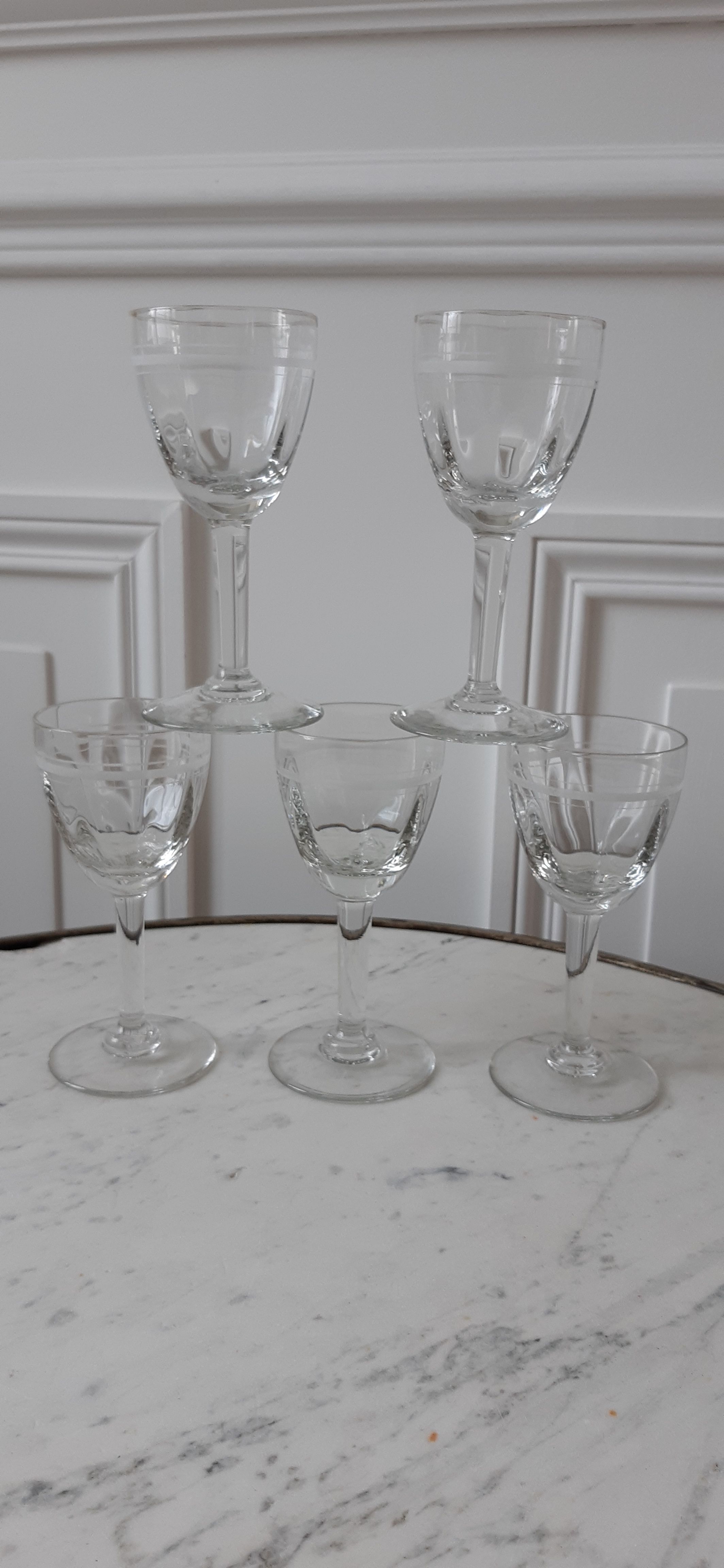 Set of 5 glasses of trompe l'oeil white wine bar 40s