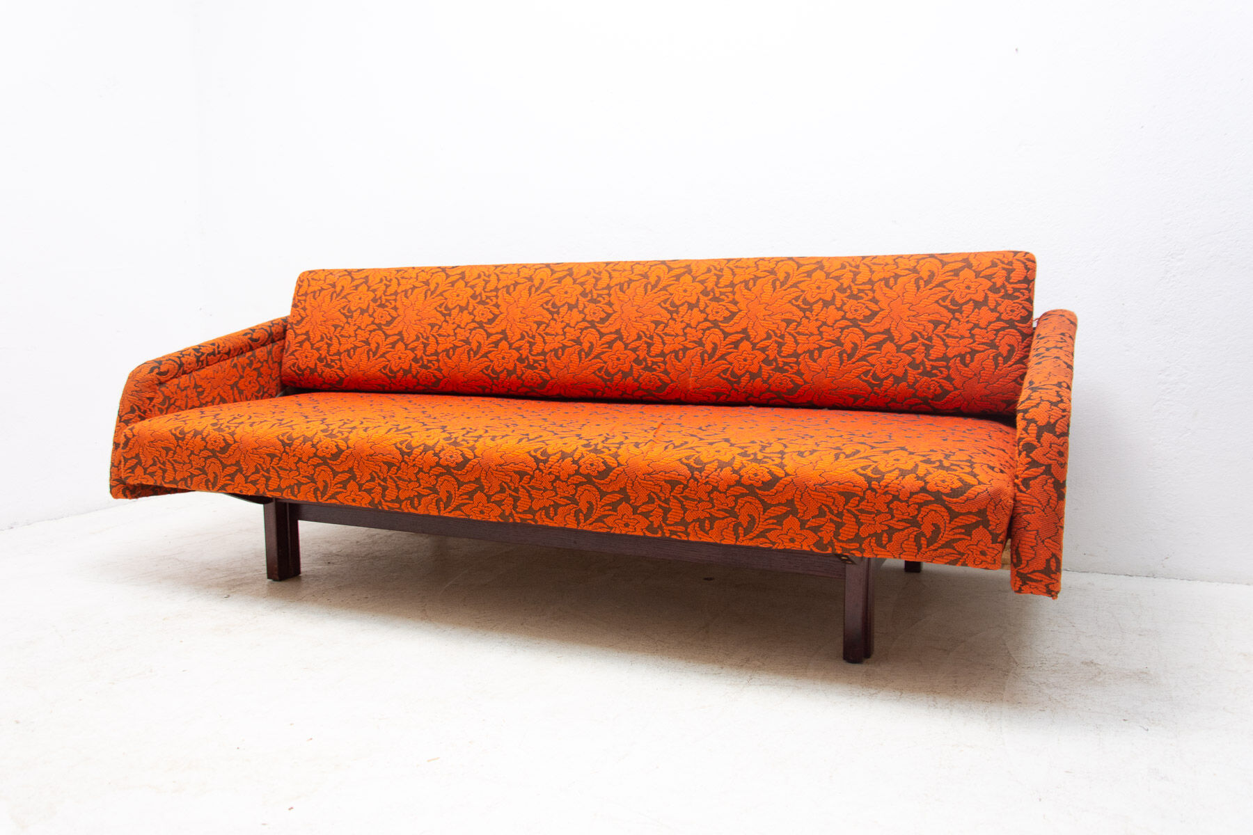 Canapé-lit pliant du milieu du siècle, années 1960, Tchécoslovaquie