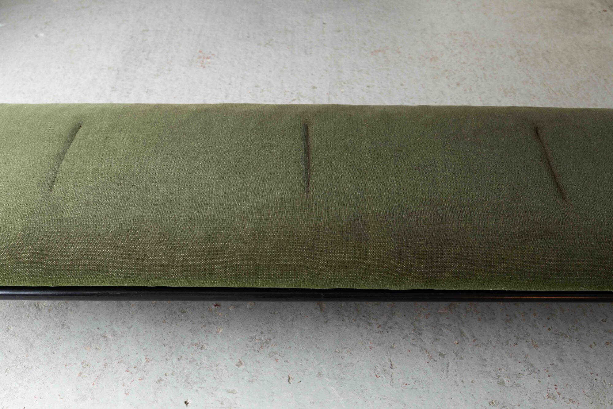 Daybed by Bruce Hannah & Andrew Morrison