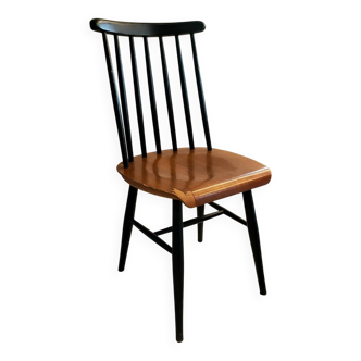 Scandinavian chair model Fanett