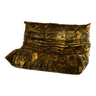Canapé Togo 2 places Ligne Roset tissu Moutain Tiger de Dedar