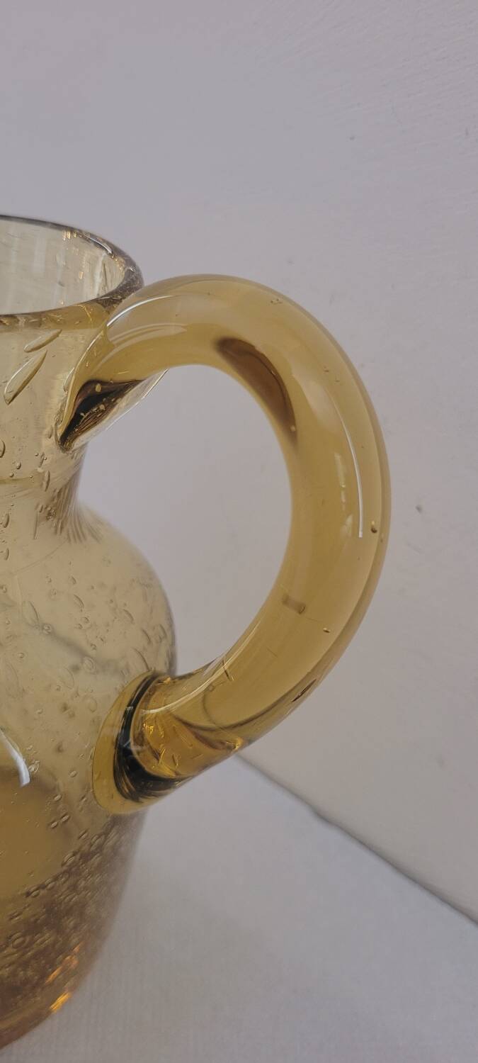 Pichet en verre bullé soufflé
