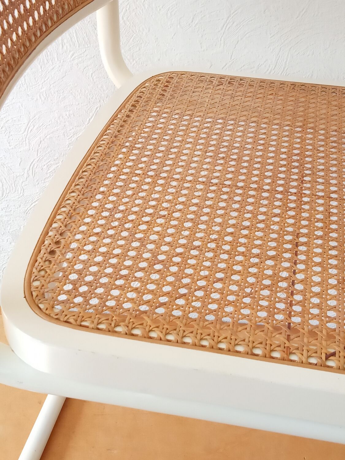 White B32 chair by Marcel Breuer