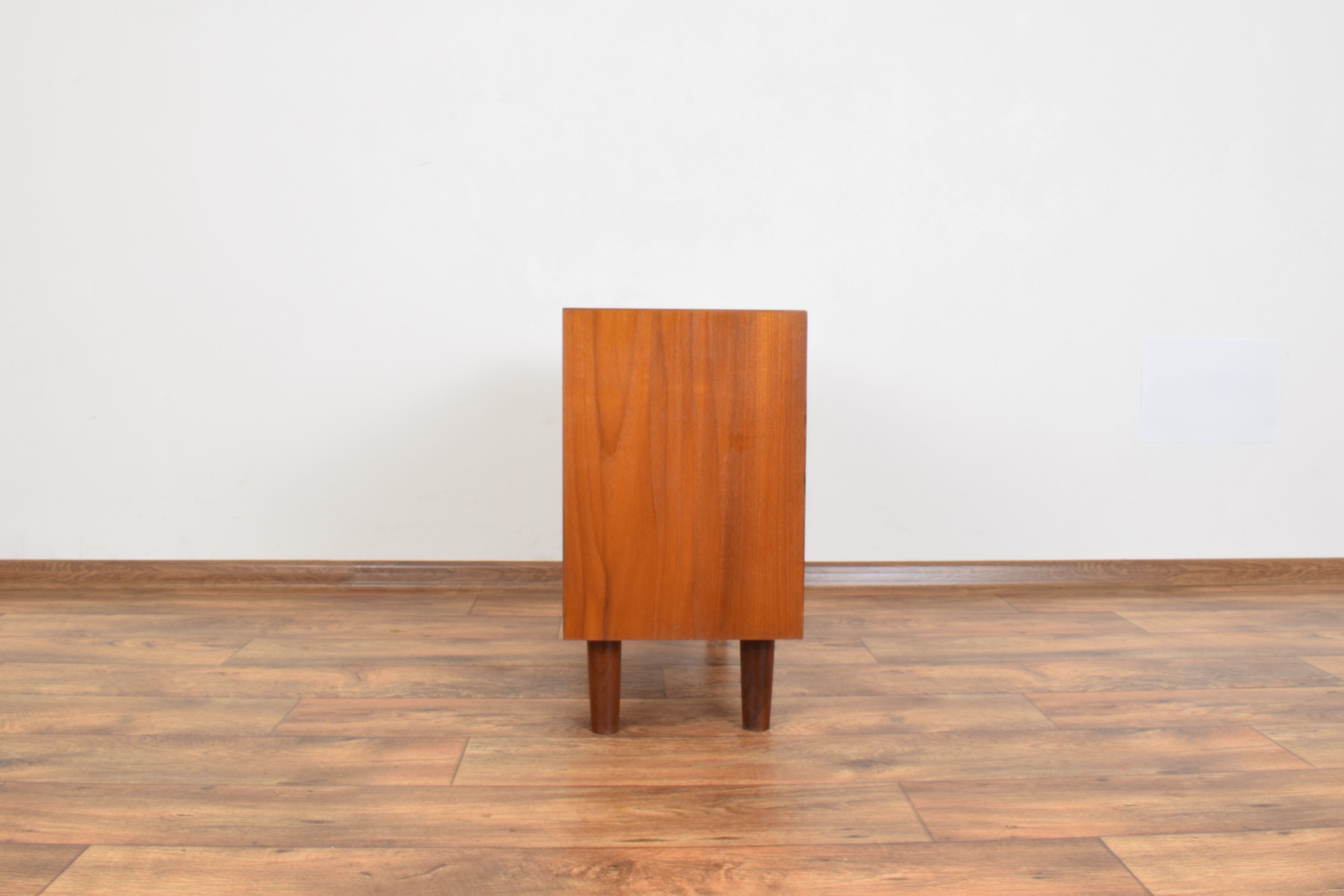 Commode en teck danoise années 1960