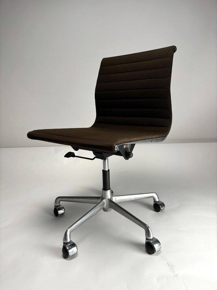 Model EA107 Swivel Chair by Charles and Ray Eames for ICF De Padova, 1970s