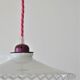 Suspension opaline plissée cordon rose