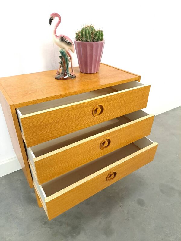 Commode en placage avec poignées rondes de Suède