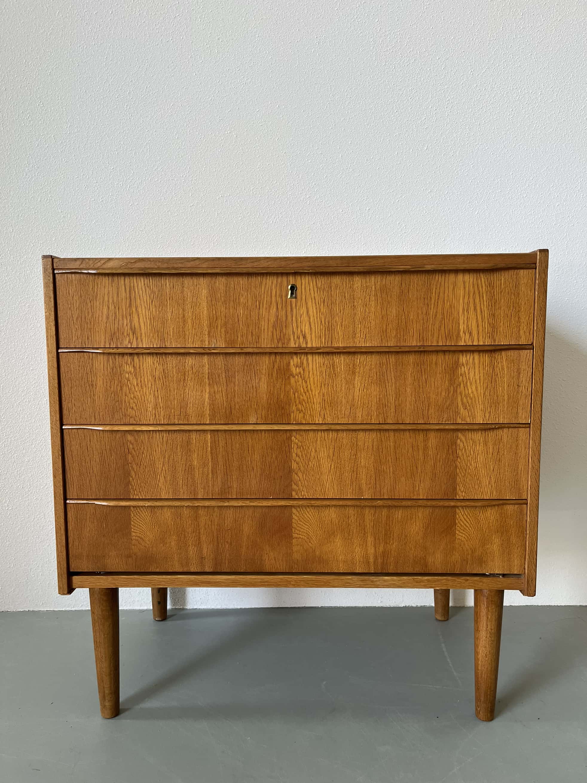 Commode vintage chêne