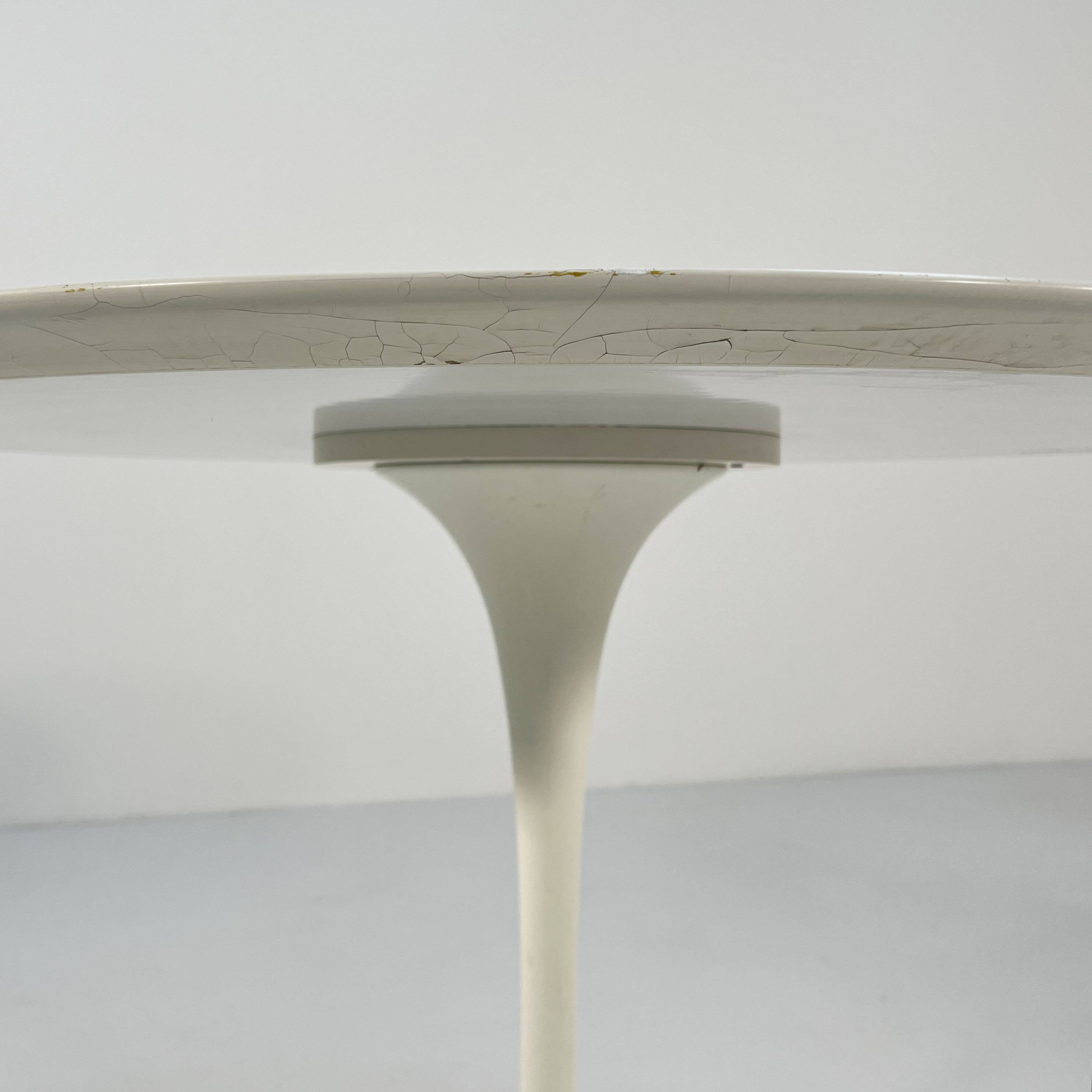 Tulip laminated table 107 cm by Eero Saarinen for Knoll, 1970
