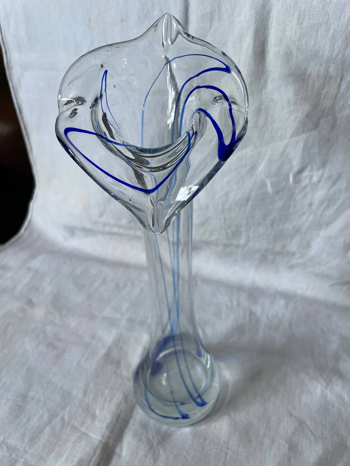 Vase en verre soufflé  vintage