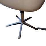 trois fauteuil Wilkhann pivotants tissue + coque signé 1970