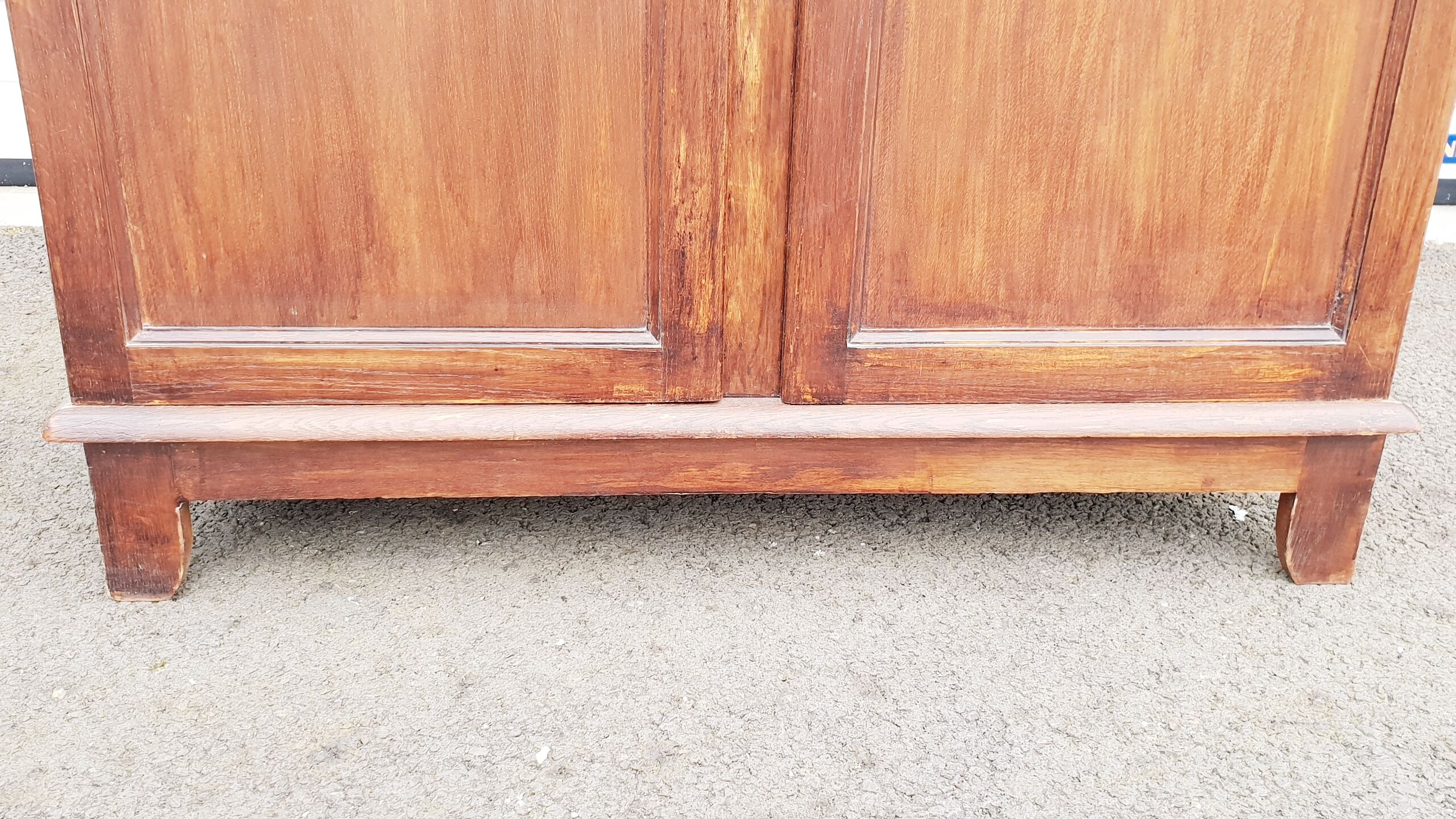 Armoire vitrée vintage