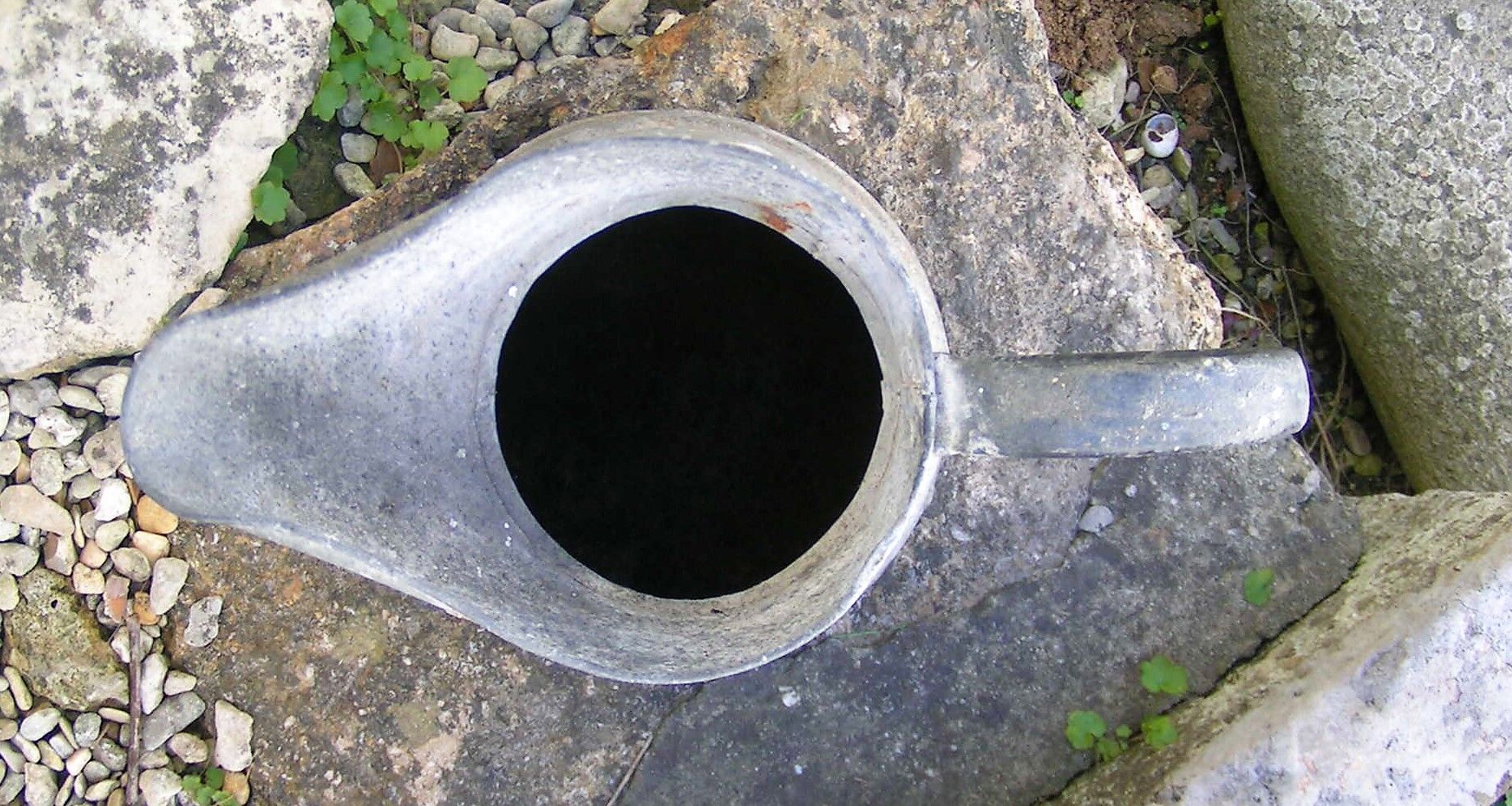 Broc a water in zinc