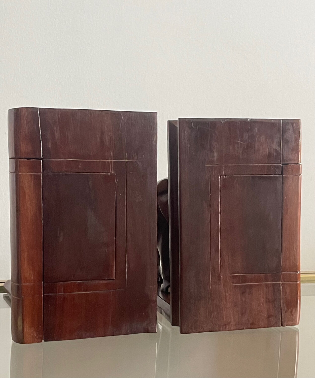 Elephant bookends
