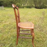 Chaise cannelée ancienne