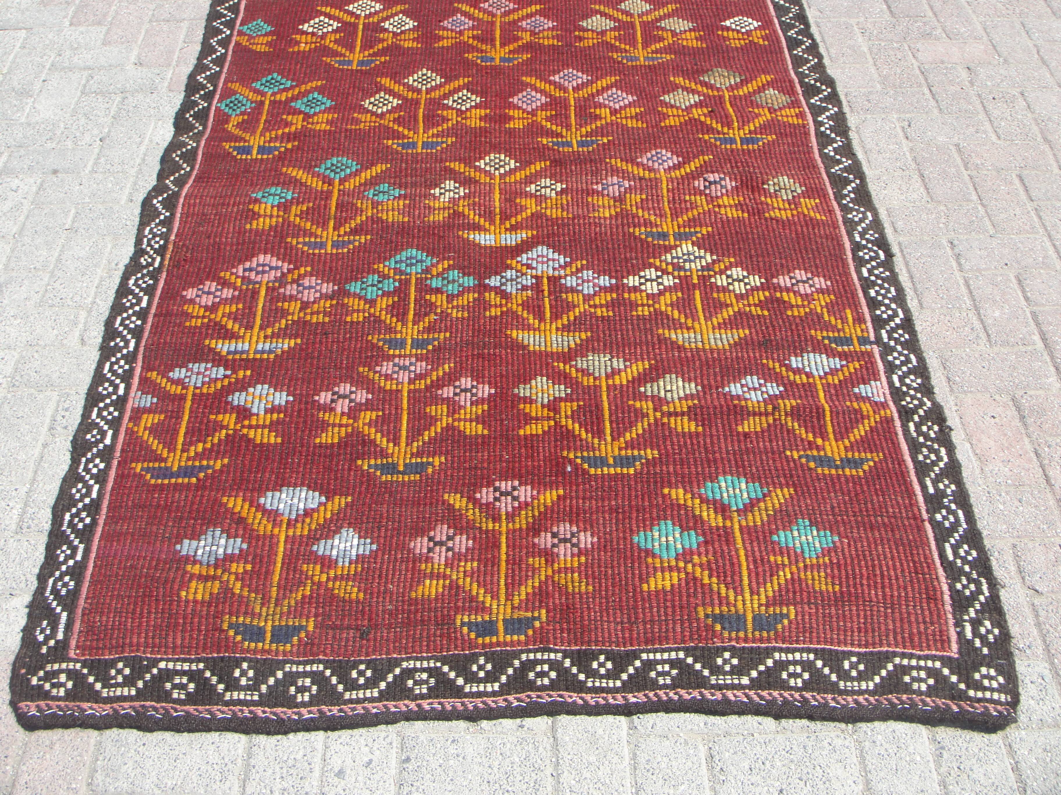 Handmade wool kilim rug