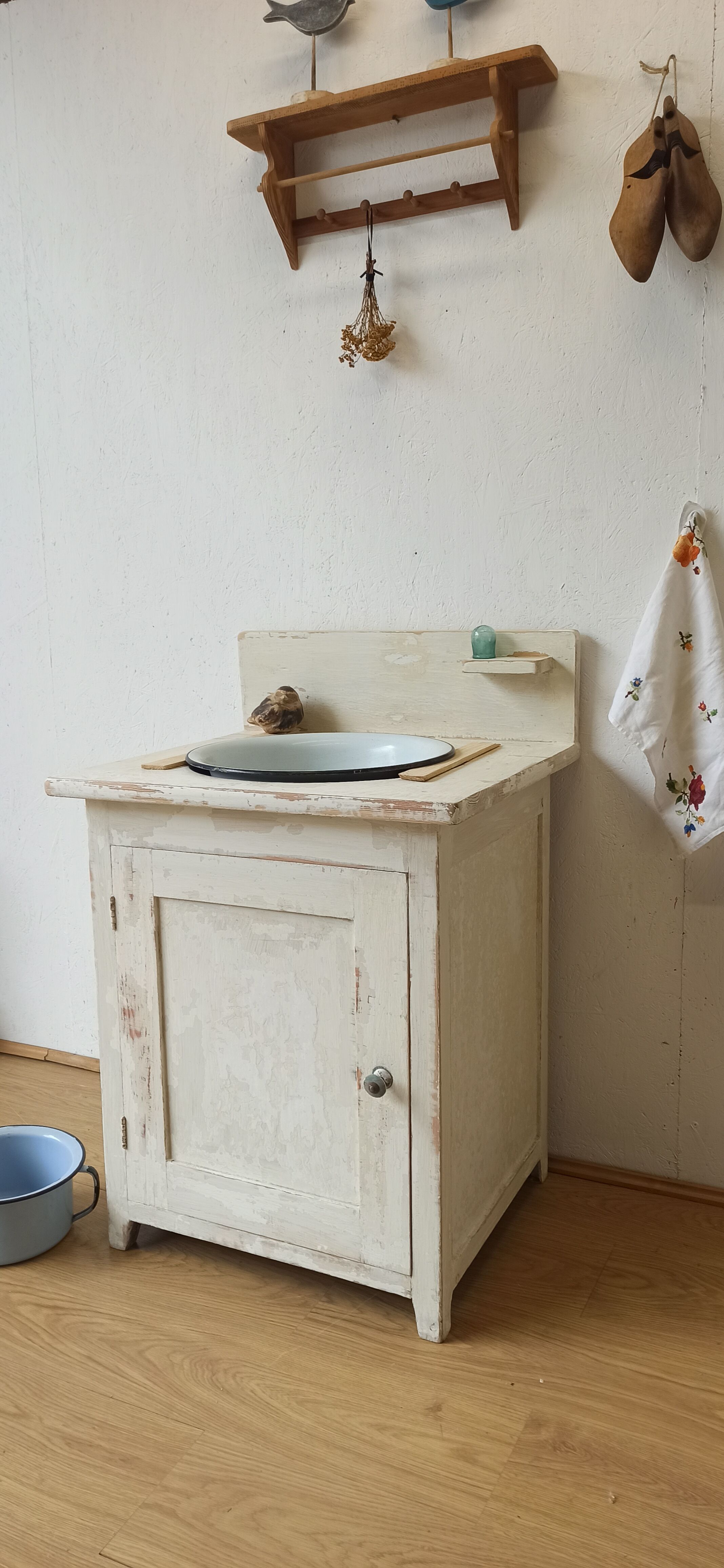 Old Wooden Wash Basin 50s.