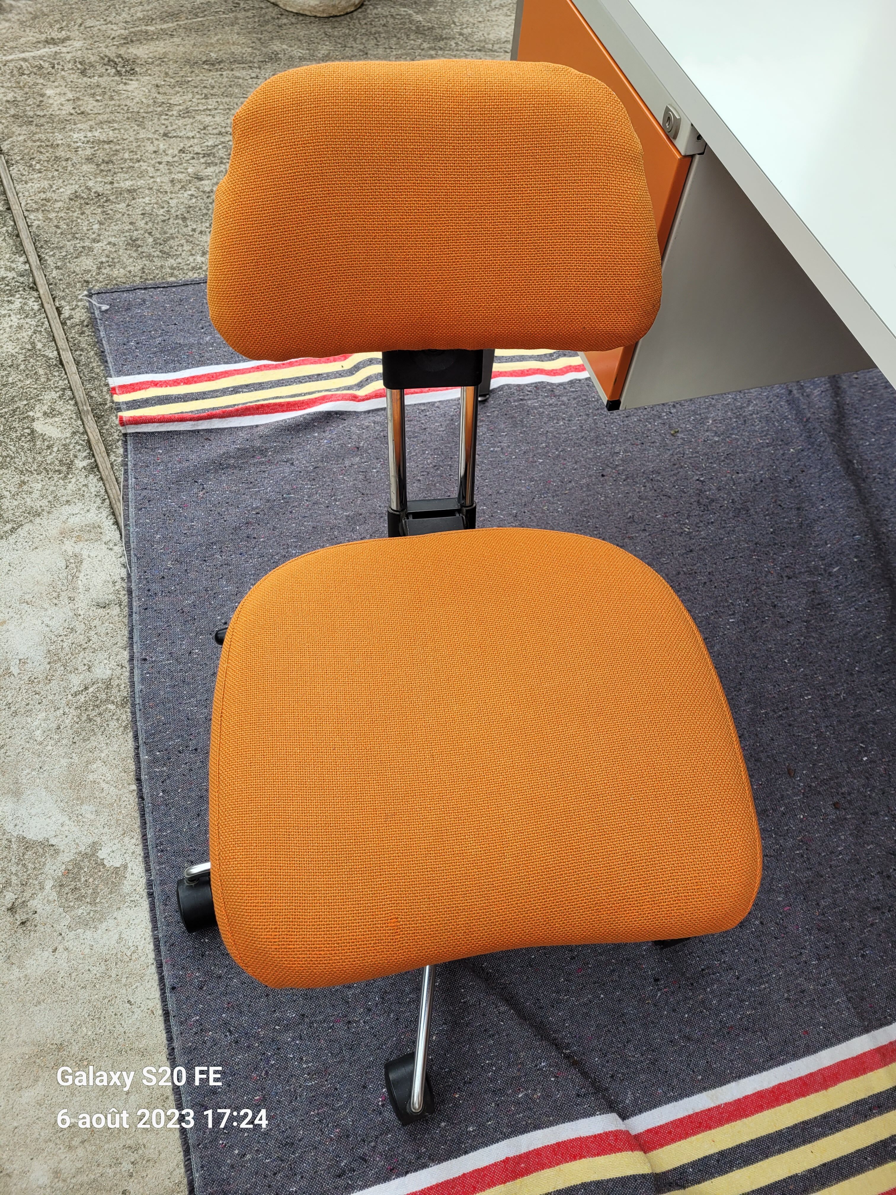 1980s desk and chair set