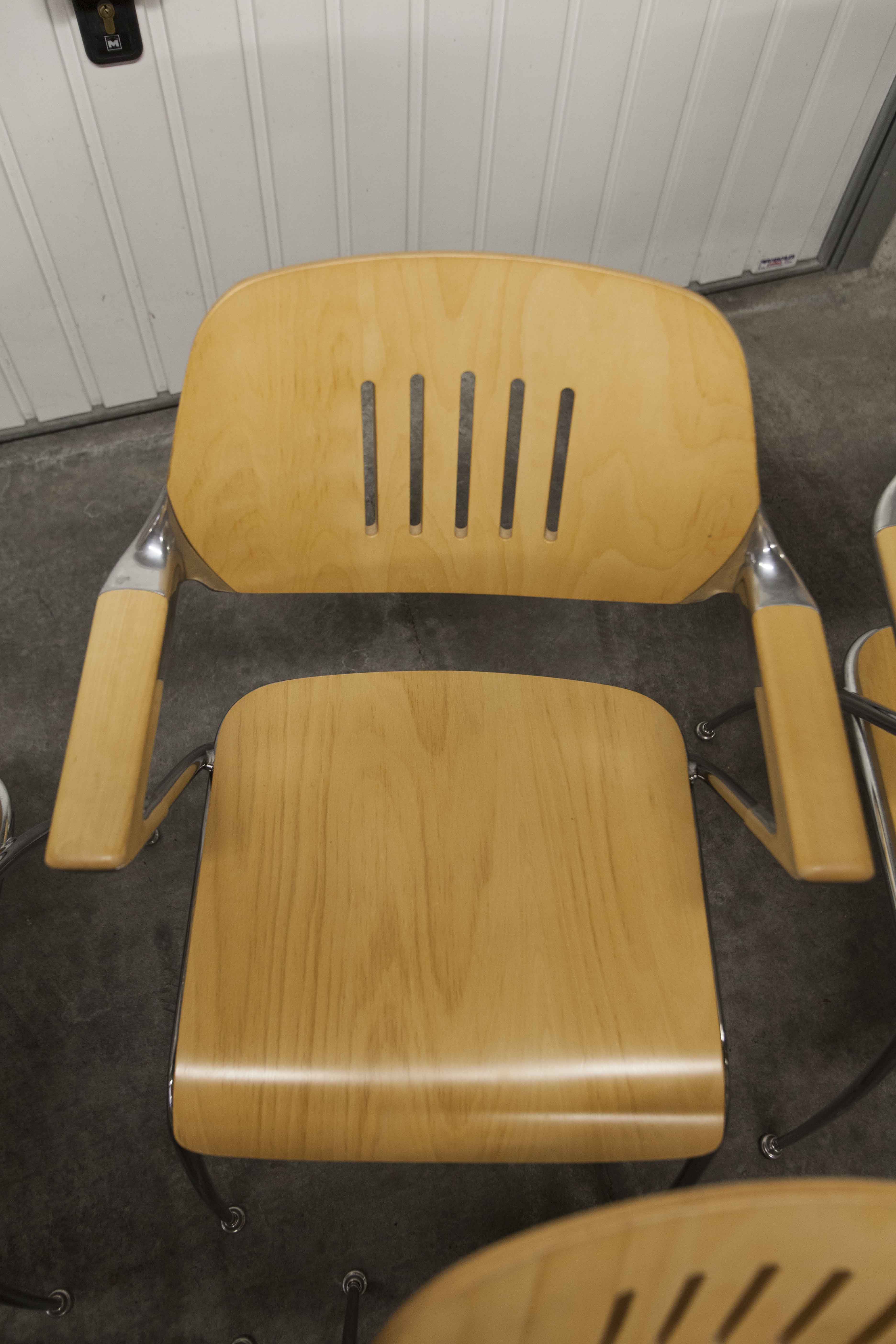 Lot of 6 "Golf" model chairs designed by Francesco Zaccone for the Brunner brand
