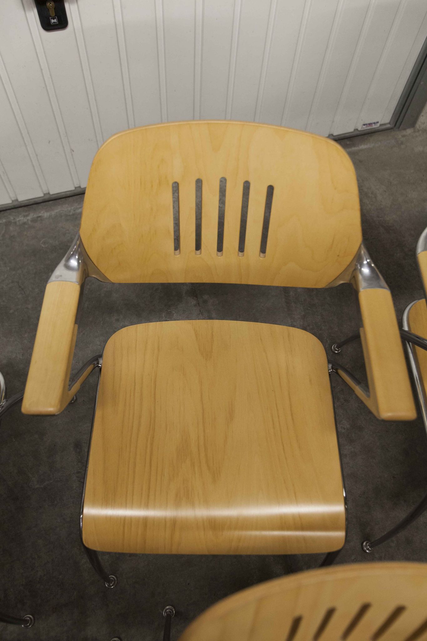 Lot of 6 "Golf" model chairs designed by Francesco Zaccone for the Brunner brand