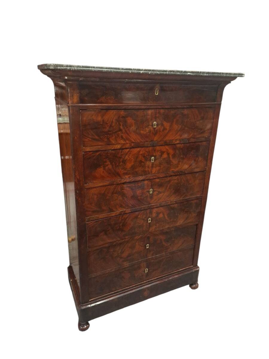 19th century mahogany chest of drawers