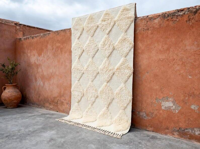 Modern Moroccan Beni Ourain rug 150/250 cm