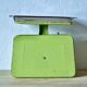 Stube - vintage green kitchen scale in enameled metal - force 10