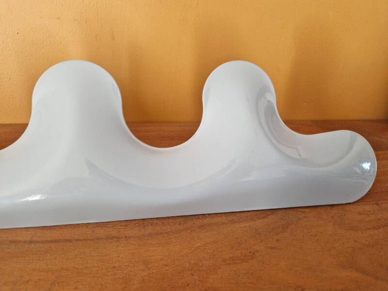 Oskar Zieta (Born in 1975) - Kamm 3 model coat rack in lacquered steel