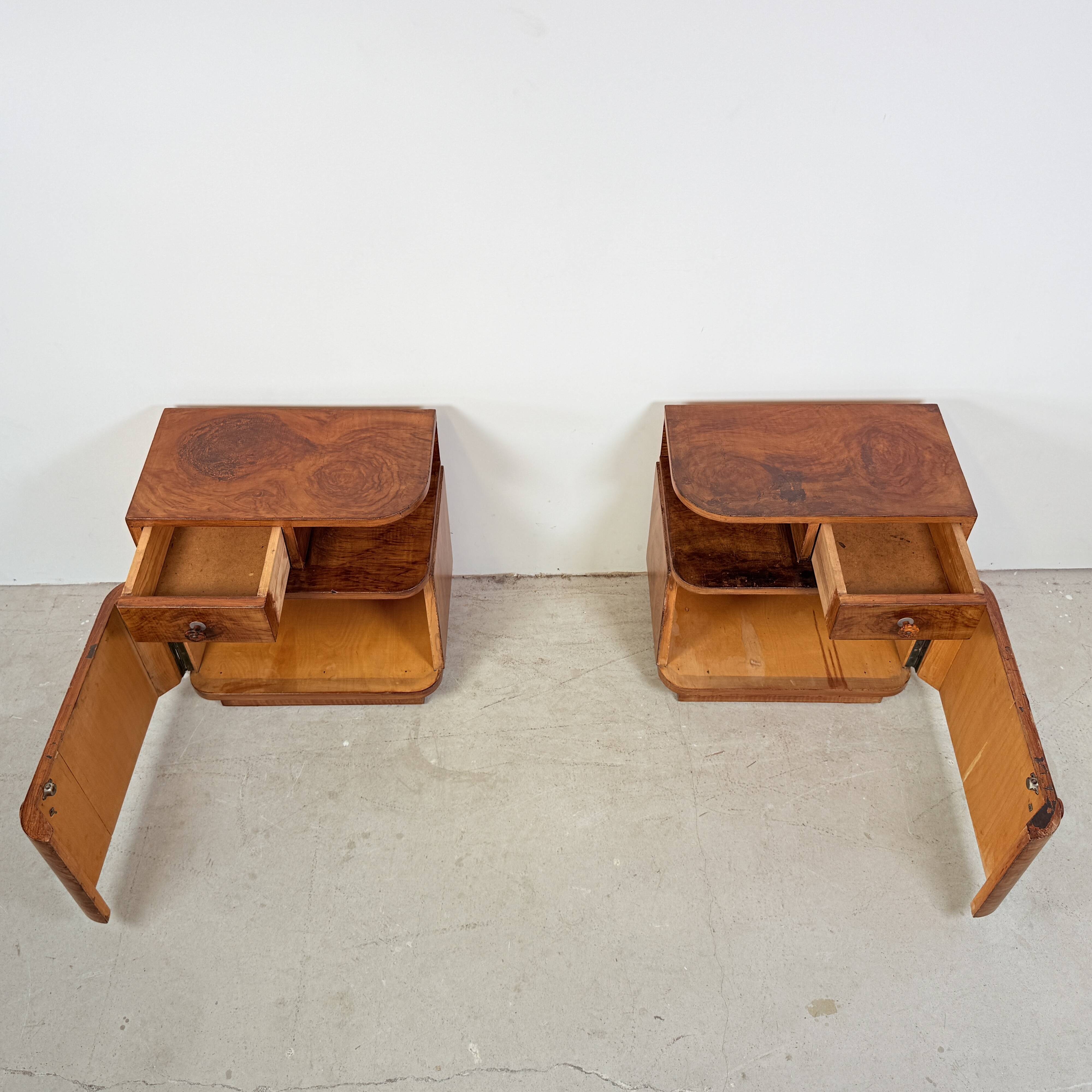Set of 2 art-deco bedside tables with bakelite handles