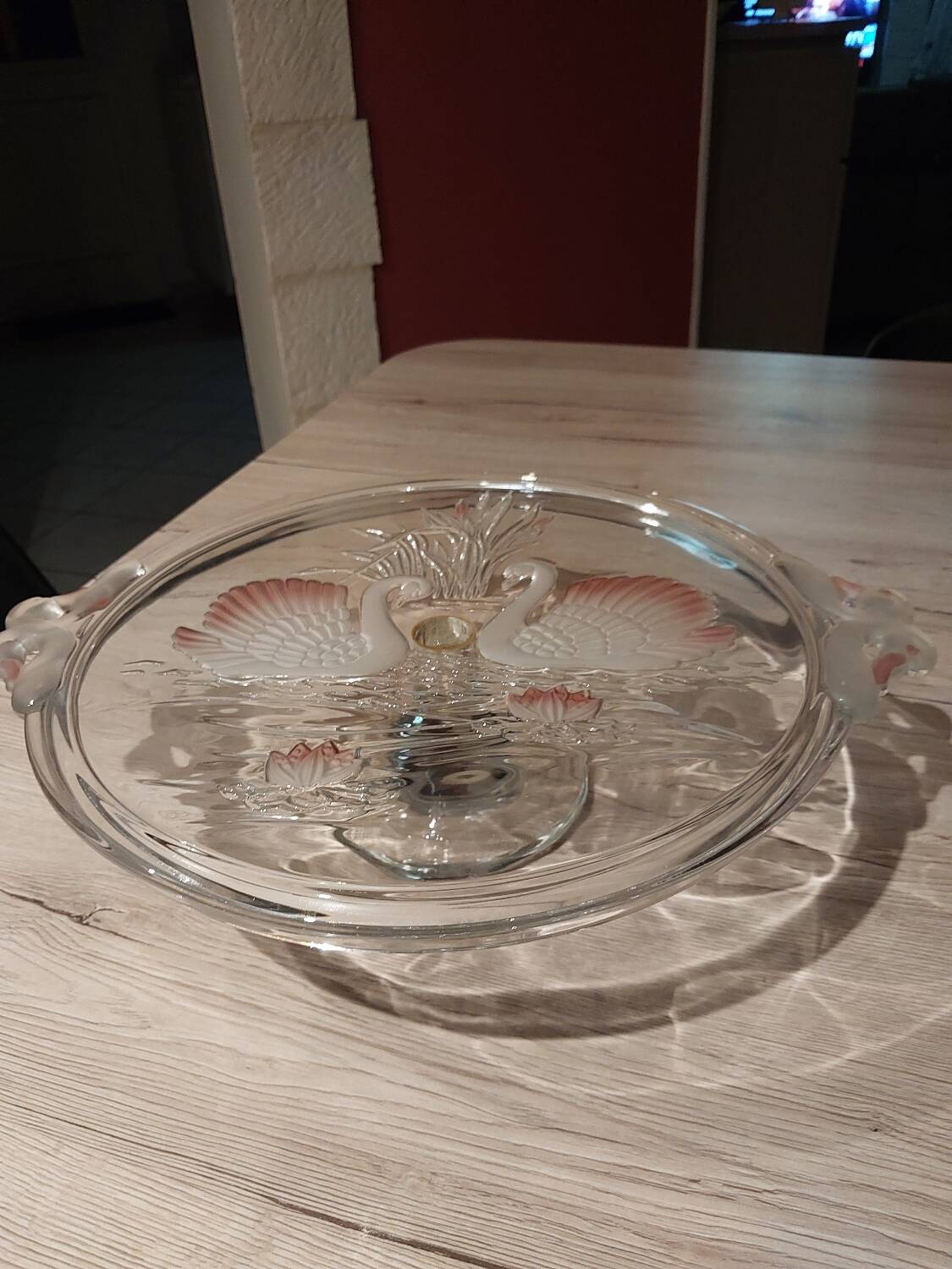 Pink Swan Pie Dish