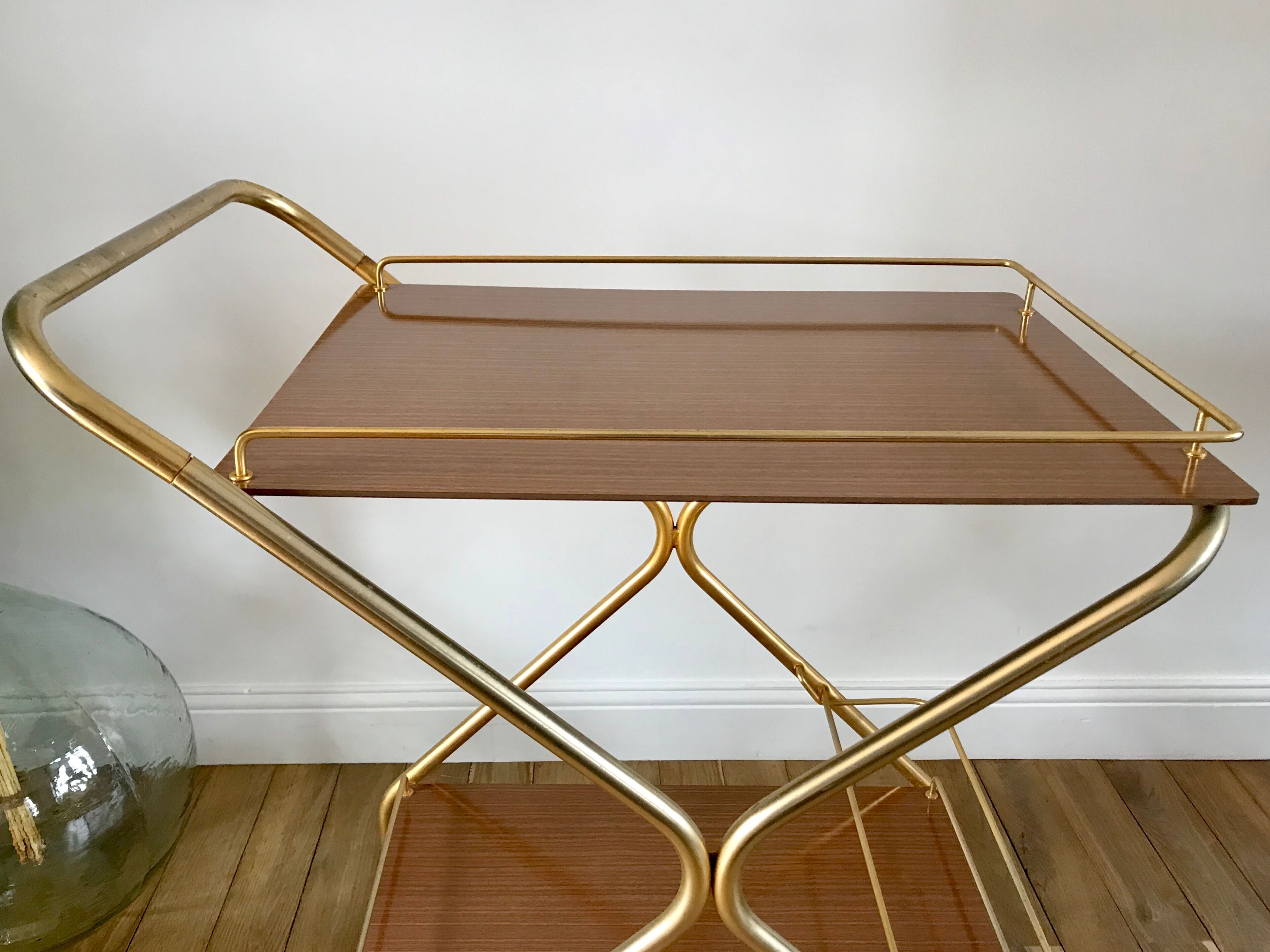 Design service in formica and brass 60s