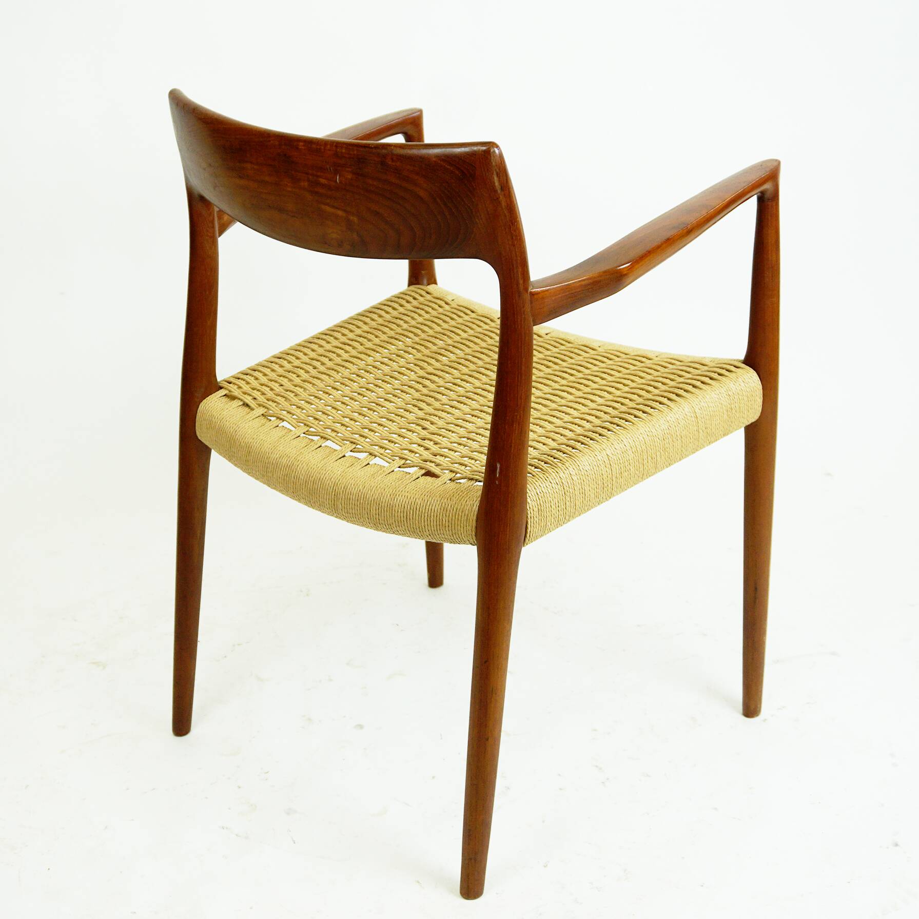 Sculptural Scandinavian Modern Armchair Mod. 57 in Teck and Paper
