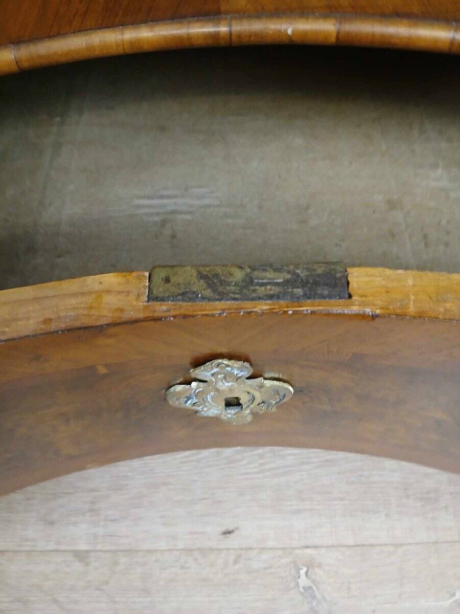 Commode Arbalette En Marqueterie époque XVIIIeme