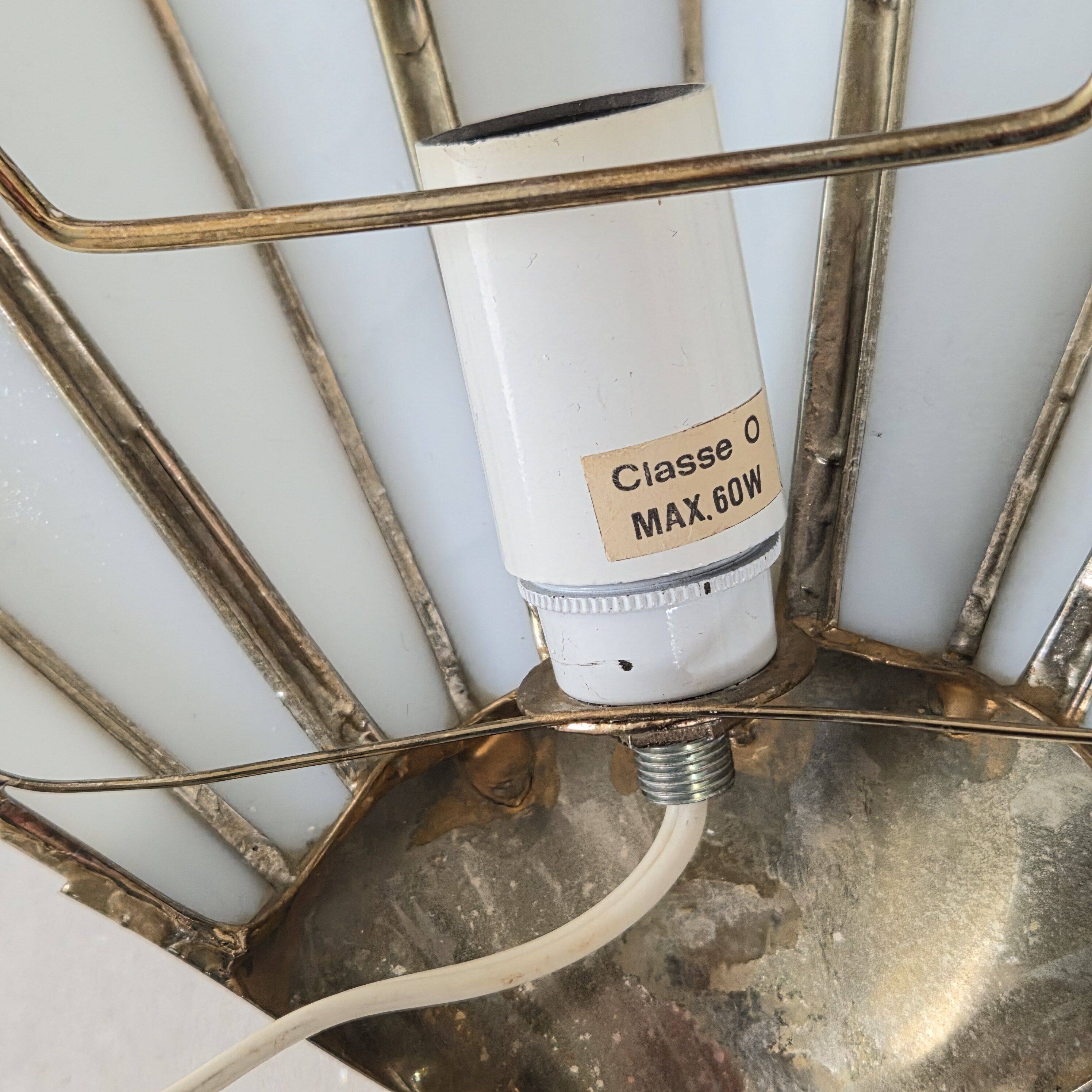 Vintage 1970s Art Deco wall light