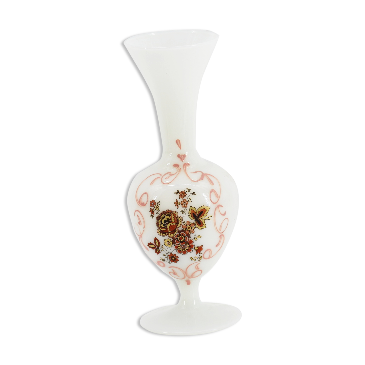 Vase in white opaline flowers