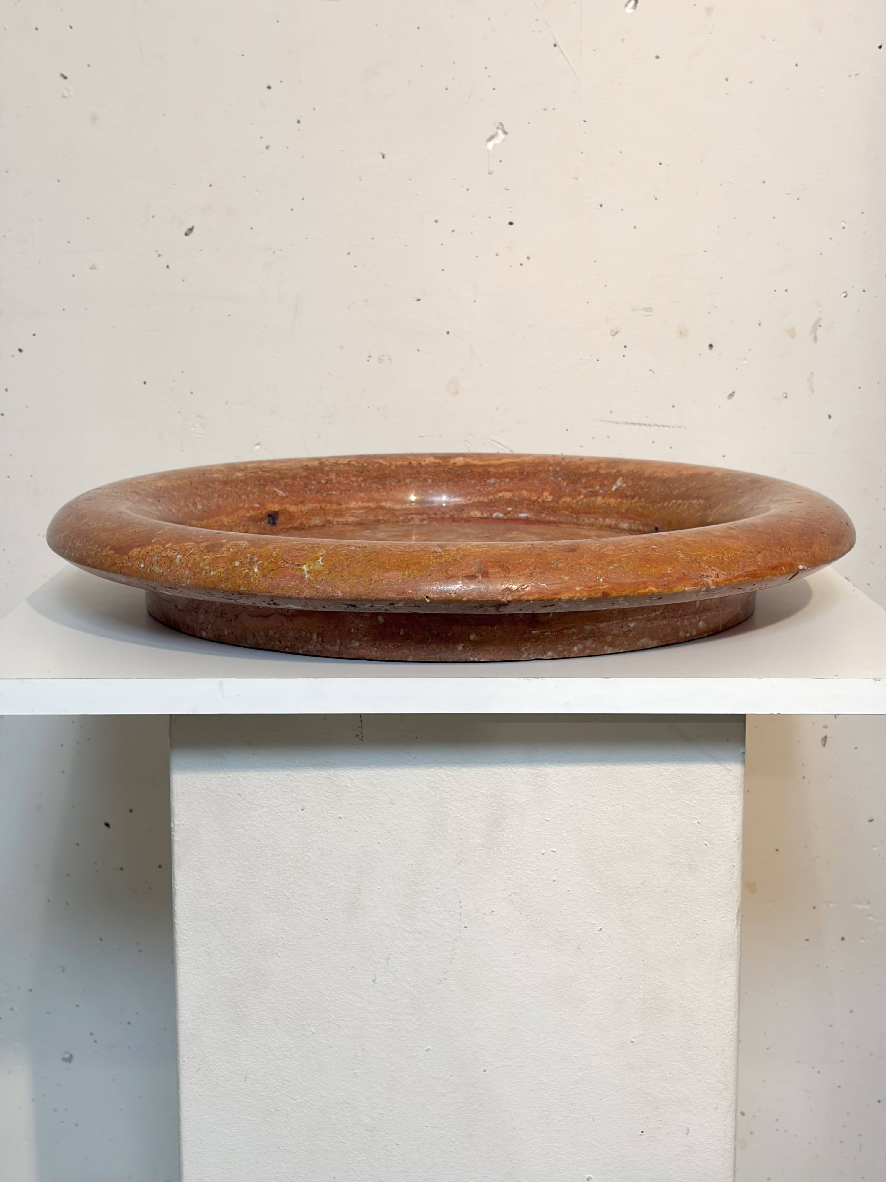 Milieu de table marbre rouge, Roberto Arioli, Gabbianelli, 1970