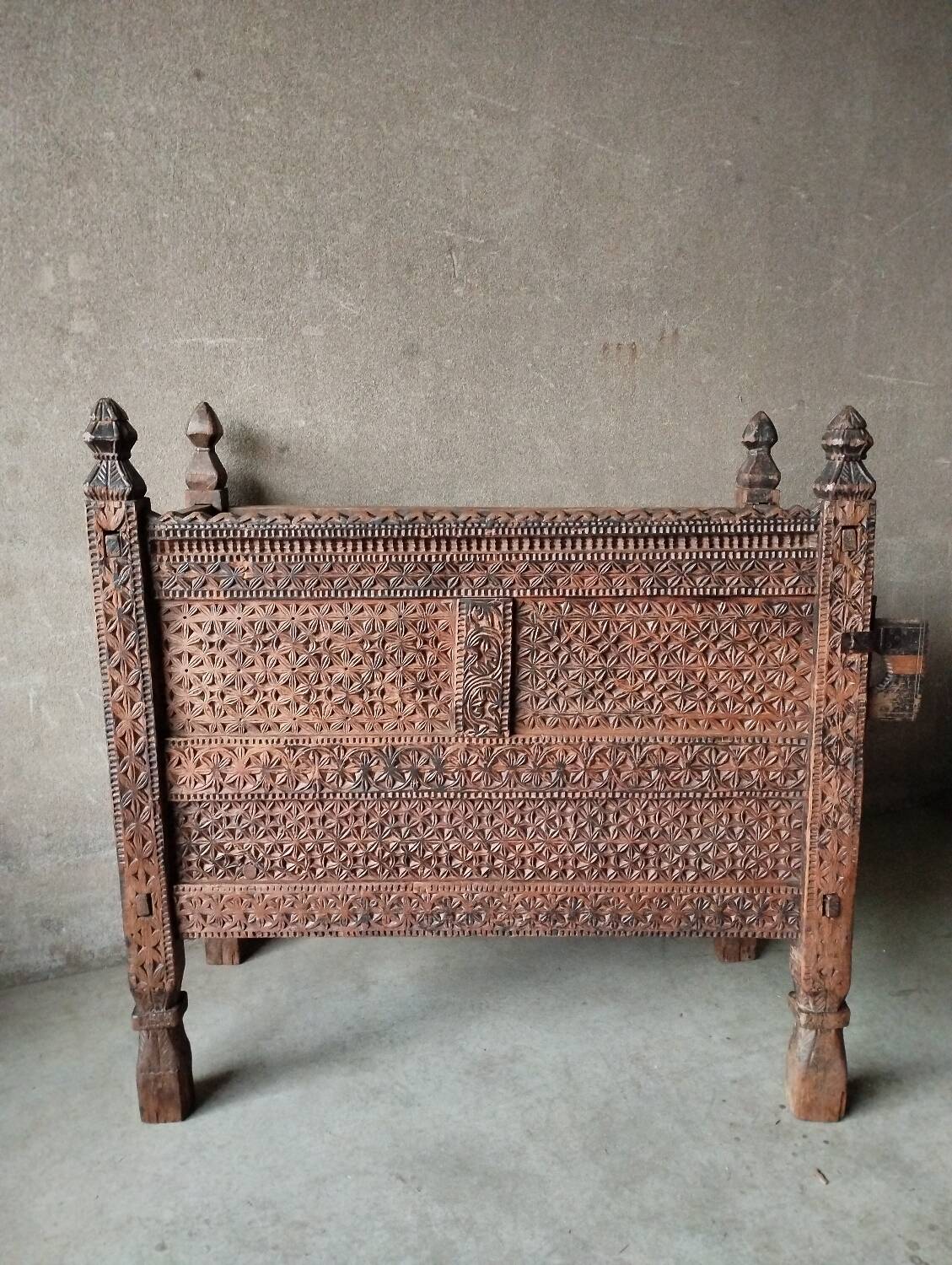 Afghan chest, bridal chest