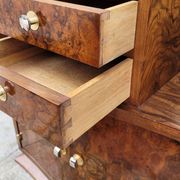 Meuble commode d'époque Art Déco en loupe de noyer -1930s