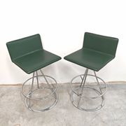 Pair of Dania bar stools in leather by Salvati & Tresoldi for Saporiti.