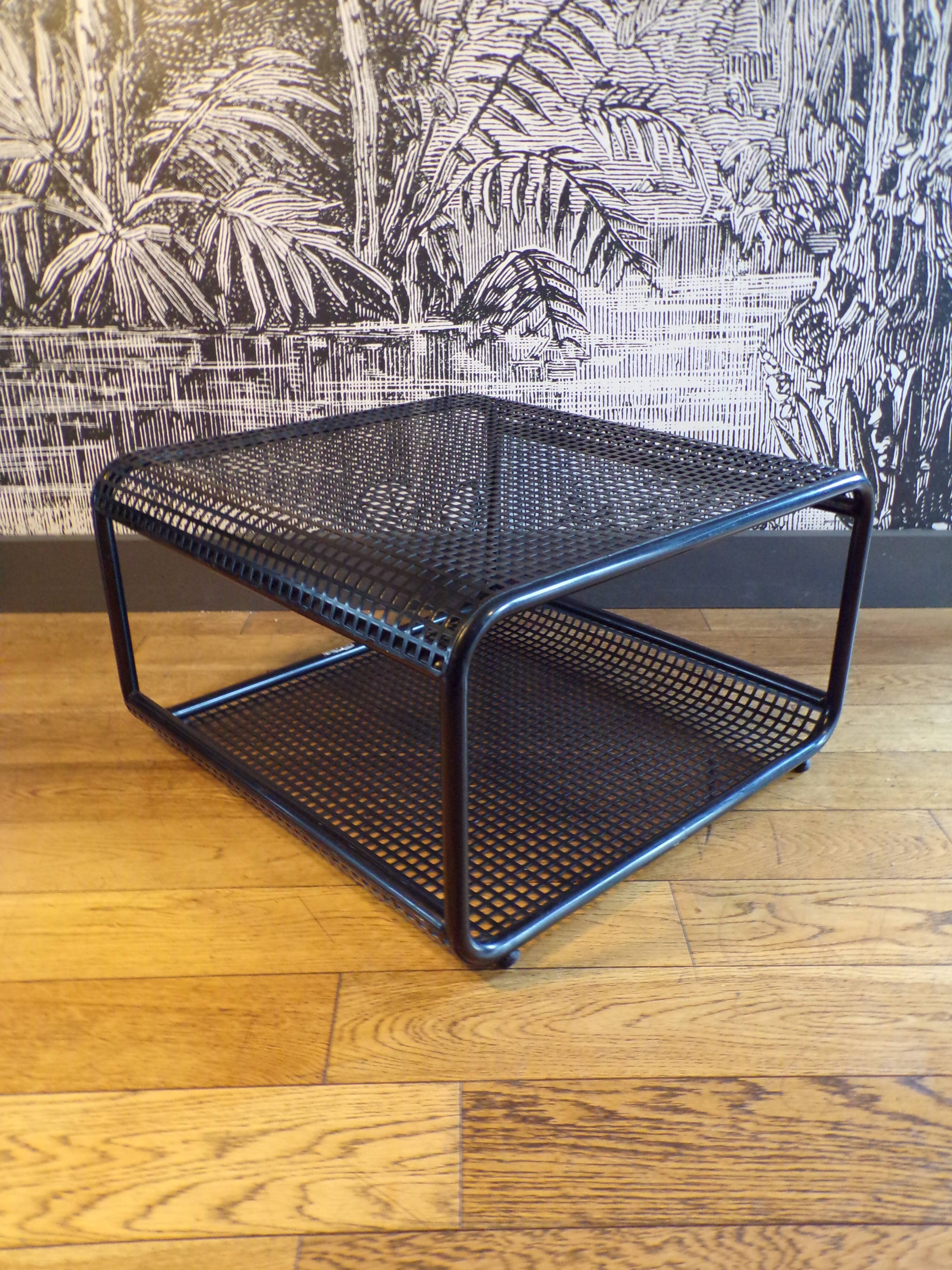Table basse Talin Vincenza en tôle perforée 1970