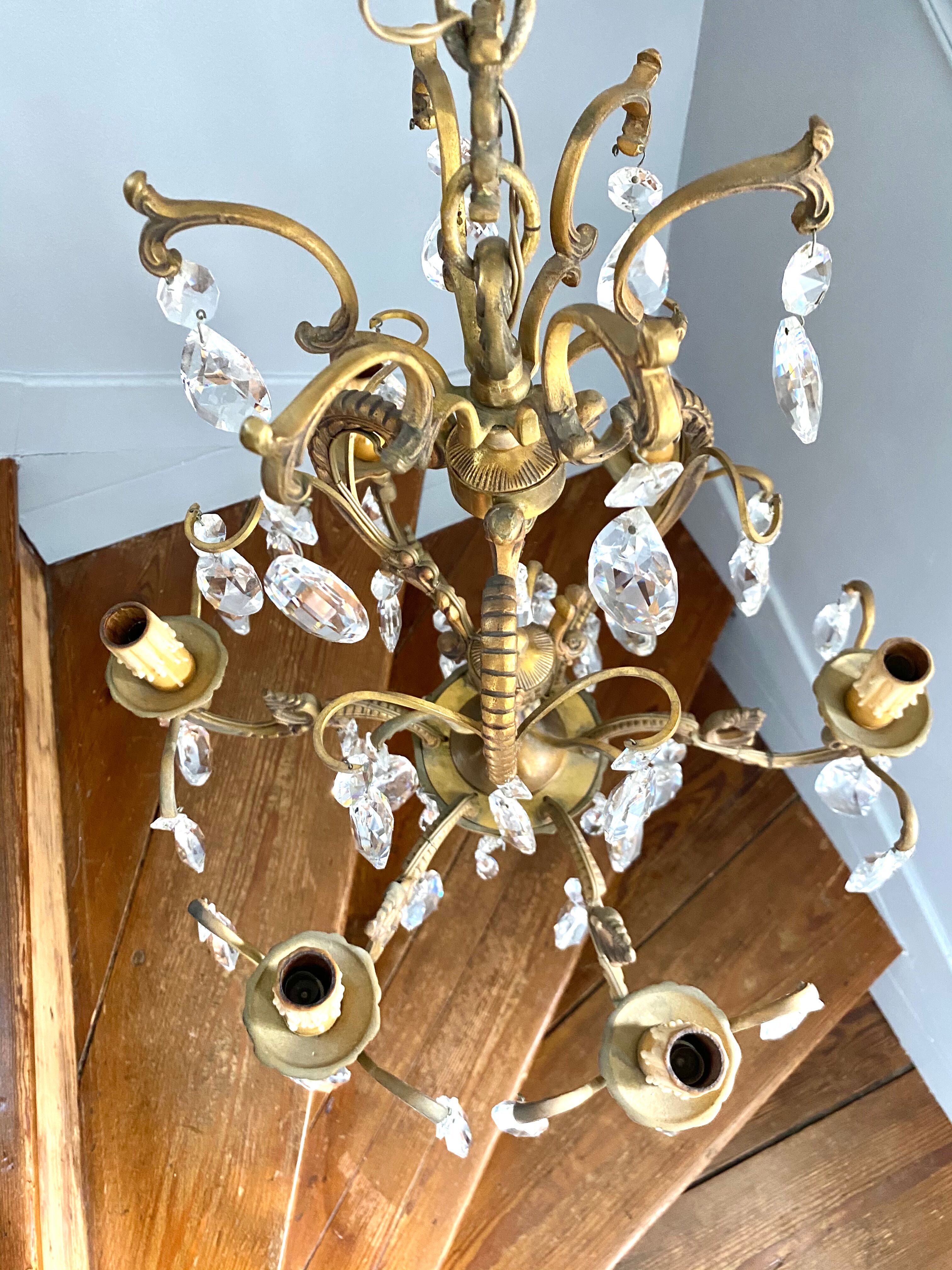 Lustre suspension en bronze et pampilles en cristal vintage