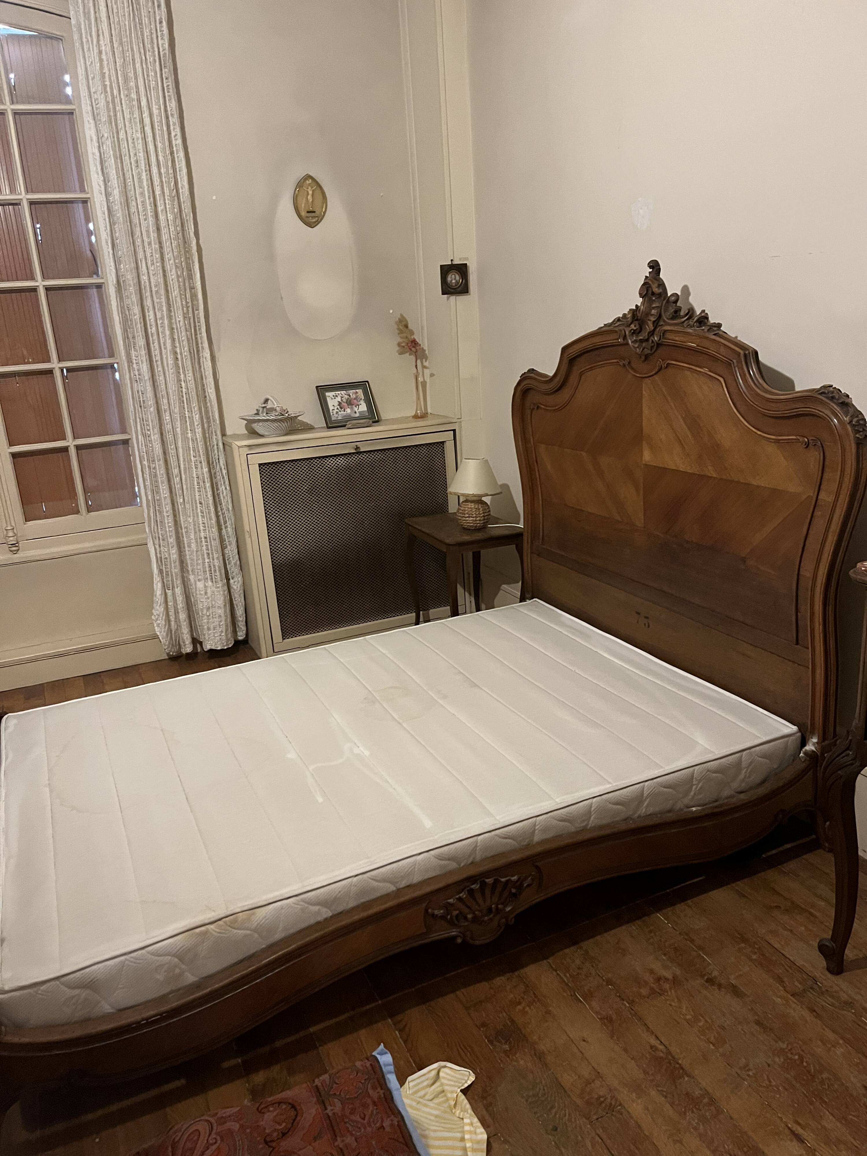 160x190 Louis XV Provençal wooden bed