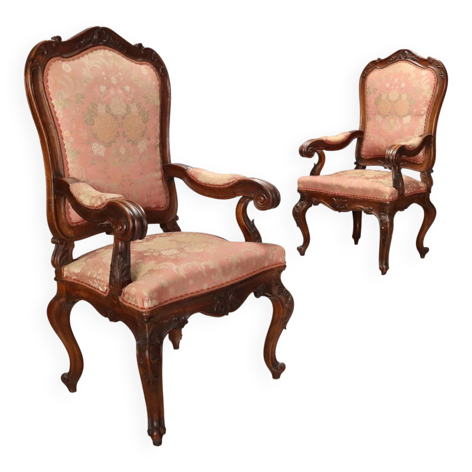 Paire de fauteuils Louis-Philippe en noyer
