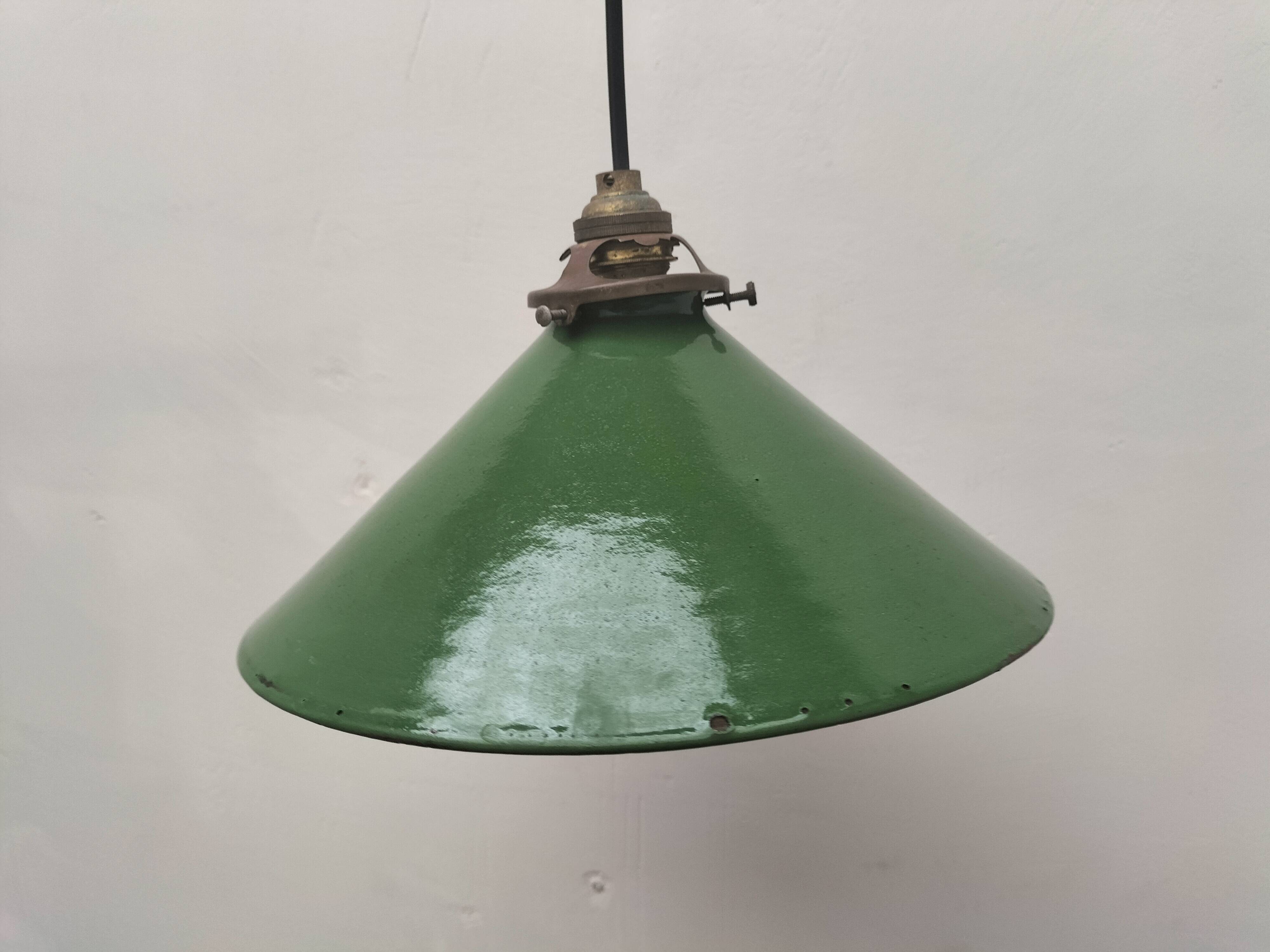 Enameled sheet metal cone pendant light