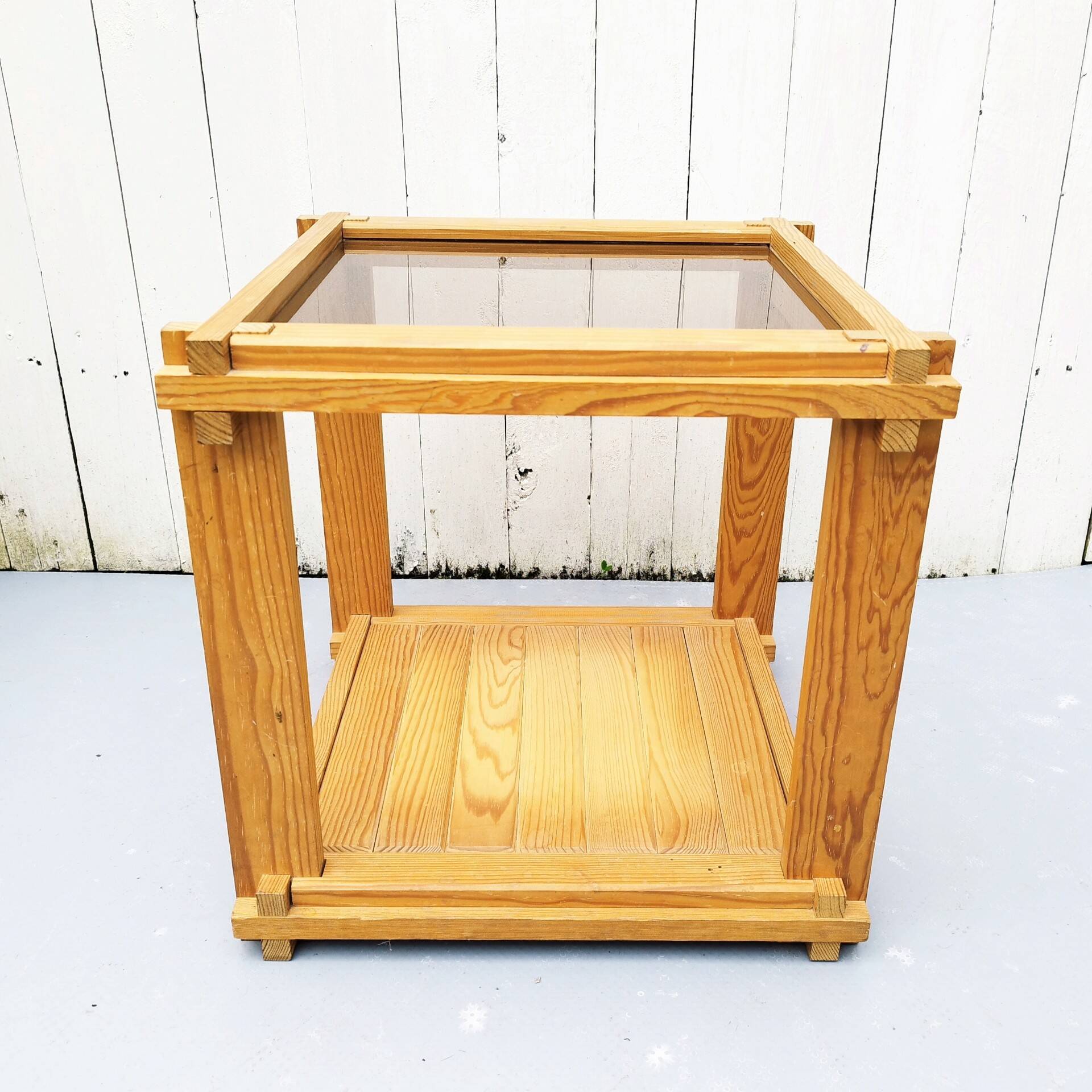 End table pine and smoked glass 70-80's