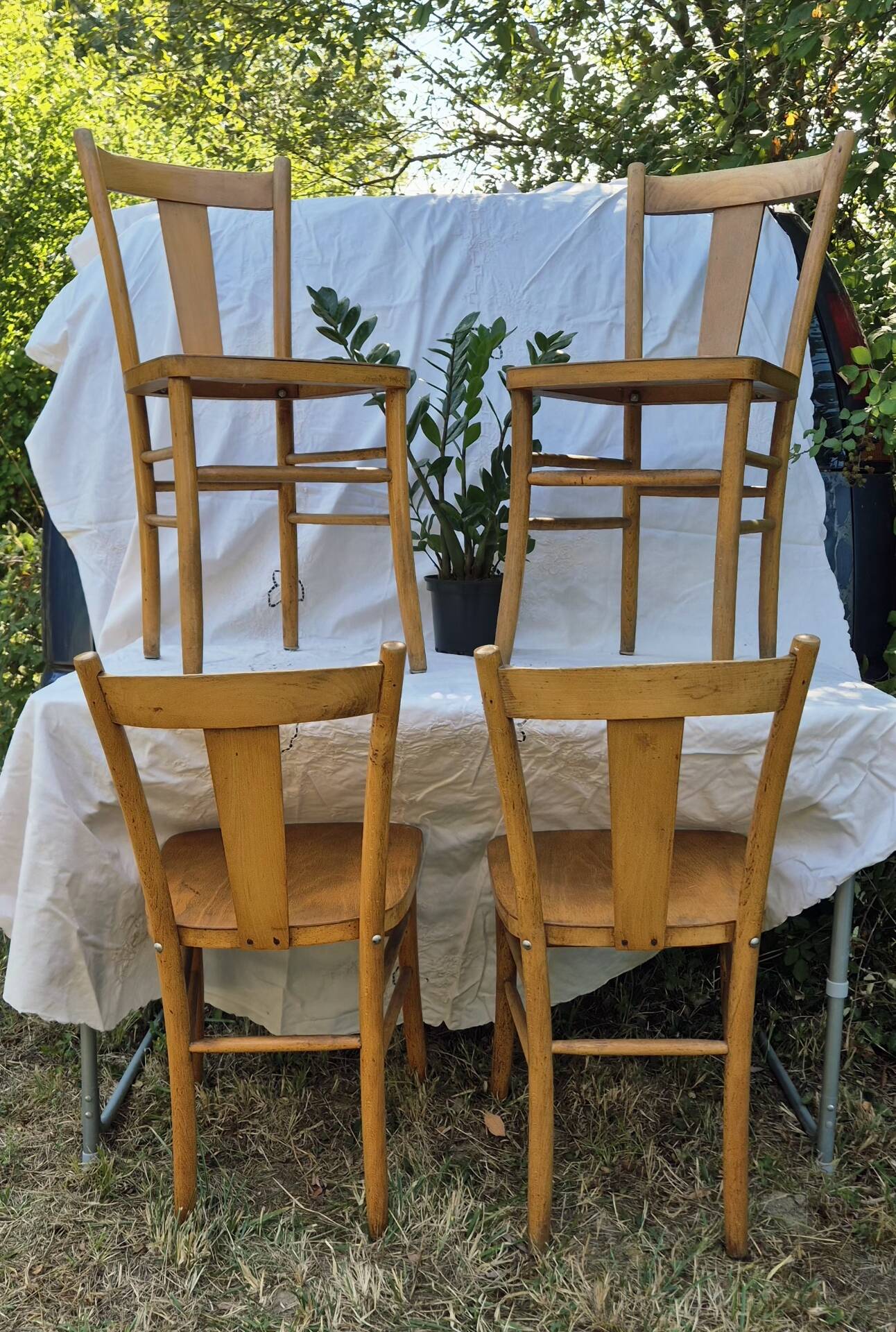 4 vintage bistro chairs from the 1950s in raw wood