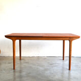 Table by McIntosh – double butterfly extensions